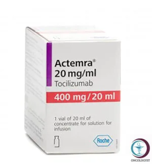 علبة كرتونية وقارورة محلول حقن لدواء اكتيمرا 400 mg Actemra المتاحة للشحن الطبي الموثوق من صيدلية اونكولوجيست في السعودية والرياض.