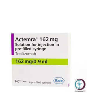 علبة كرتونية بيضاء لمحقنة معبأة مسبقاً لدواء اكتيمرا 162 mg Actemra المتاحة للشحن الطبي الموثوق من صيدلية اونكولوجيست في السعودية والرياض.