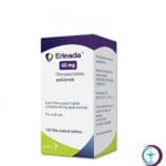 علبة كرتونية بيضاء وزرقاء لأقراص ايرليدا 60 mg Erleada المتاحة للشحن الطبي الموثوق من صيدلية اونكولوجيست في السعودية والرياض.