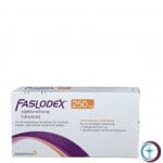 علبة كرتونية بيضاء وبشريط بنفسجي لحقن دواء فاسلوديكس 250 mg / 5 ml Faslodex المتاحة للشحن الطبي الموثوق في السعودية والرياض.