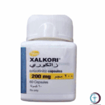 علبة كرتونية وزجاجة بيضاء لكبسولات زالكوري 200 mg Xalkori المتاحة للشحن الطبي الموثوق في السعودية والرياض.