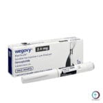 علبة كرتونية بيضاء وزرقاء وقلم حاقن لدواء ويغوفي 2.4 mg Wegovy المتاح للشحن الطبي الموثوق في السعودية والرياض.