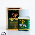 عبوة كرتونية وزجاجة خضراء لحبوب تايجر كينج Tiger King المتاحة للشحن الطبي الموثوق في السعودية والرياض.