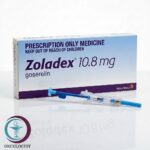 علبة كرتونية زرقاء وبيضاء ومحقنة مسبقة التعبئة لغرس دواء زولاديكس 10.8 mg Zoladex من شركة أسترازينيكا للشحن الطبي في السعودية والرياض